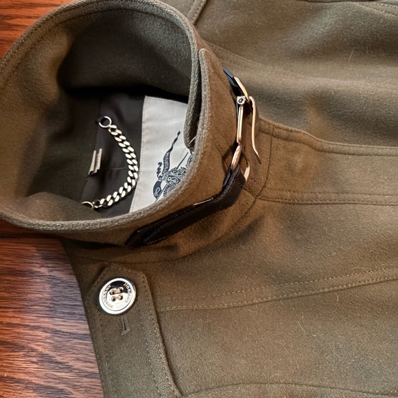 Olive Green Burberry London Women's Coat with Black Accents - Picture 4 of 9